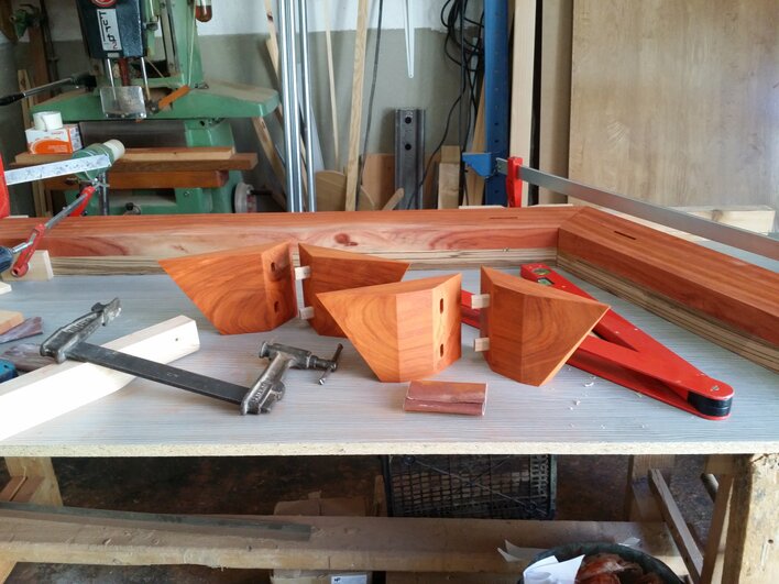 Elaboración de las obras de Ernesto Oñate Elaboración de las obras de Ernesto Oñate