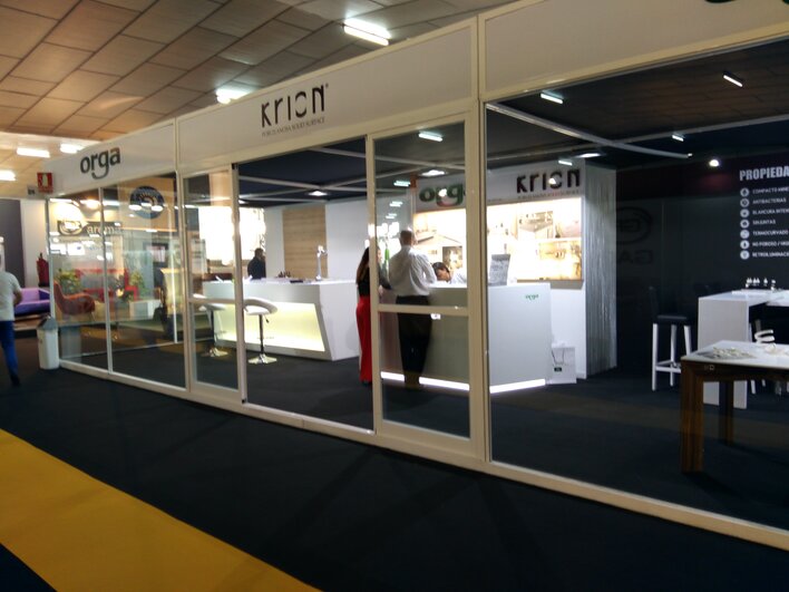 Mesa OLGA INSPIRATION by Ernesto Oñate Mesa OLGA INSPIRATION by Ernesto Oñate