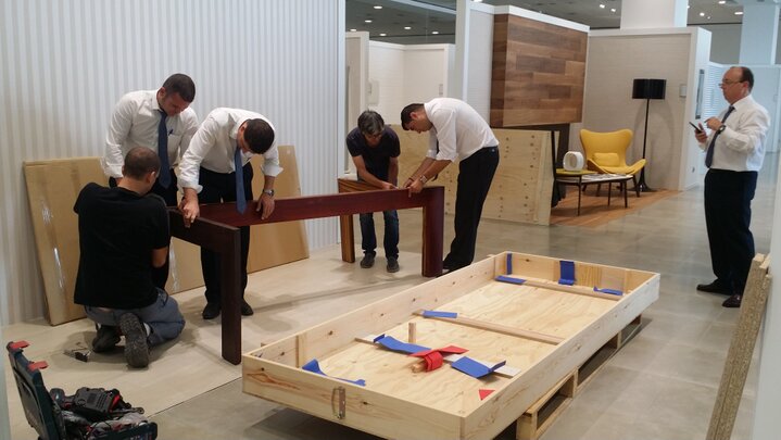 Mesa FATE CRISOL by Ernesto Oñate Mesa FATE CRISOL by Ernesto Oñate