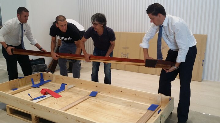 Mesa FATE CRISOL by Ernesto Oñate Mesa FATE CRISOL by Ernesto Oñate