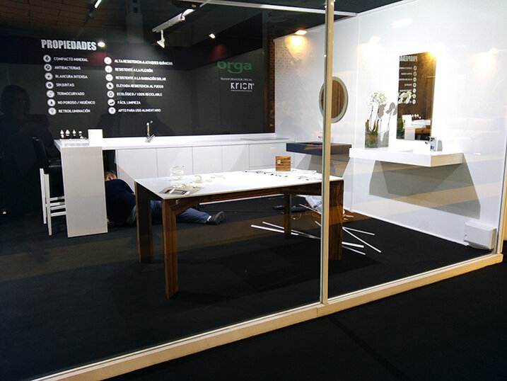 Mesa OLGA INSPIRATION by Ernesto Oñate Mesa OLGA INSPIRATION by Ernesto Oñate