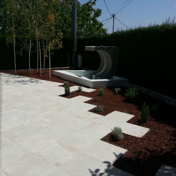 FUENTE DE NARCISO by Ernesto Oñate FUENTE DE NARCISO by Ernesto Oñate