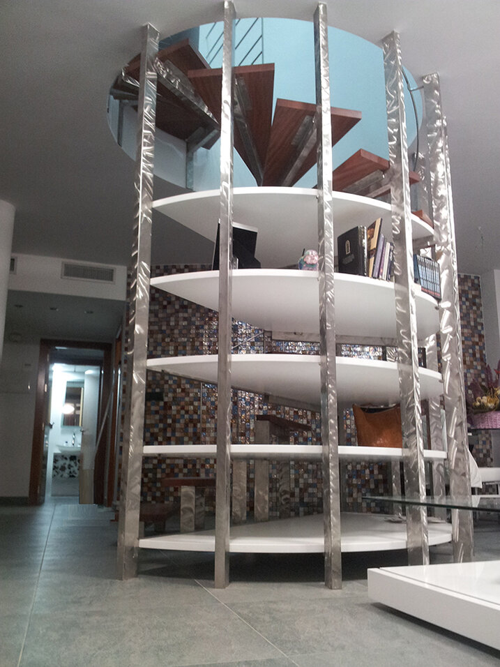 LA ETERNIDAD EN UNA HORA by Ernesto Oñate LA ETERNIDAD EN UNA HORA by Ernesto Oñate