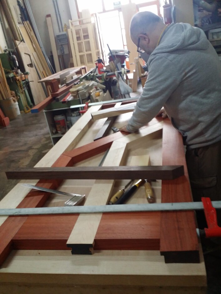 TRAER LOS SUEÑOS by Ernesto Oñate TRAER LOS SUEÑOS by Ernesto Oñate